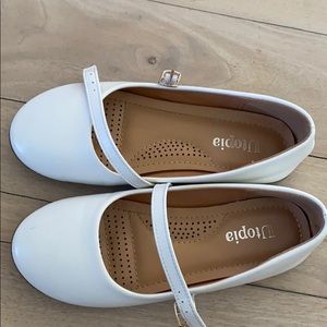 Girls shoe
